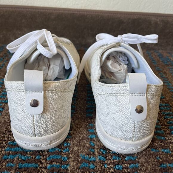 Calvin Klein Women's Michaela sneakers white monogram print Shoe Size 12 - Picture 3 of 8